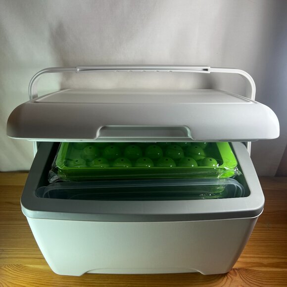 Aibirui Hard Cooler 8qt and Ice Cube Tray with Lid and Bin,Making 198 pcs ICES,I - Picture 1 of 2